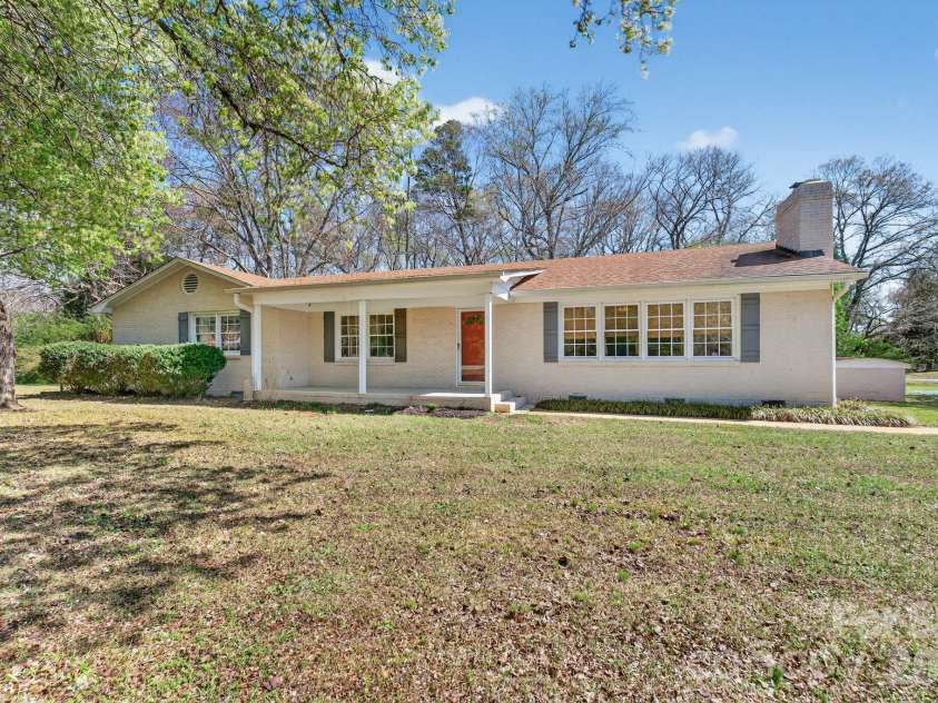 10117 Lancaster Highway, Waxhaw, NC 28173.  MLS# CAR4366573, YatesRealty ID 12872. 
