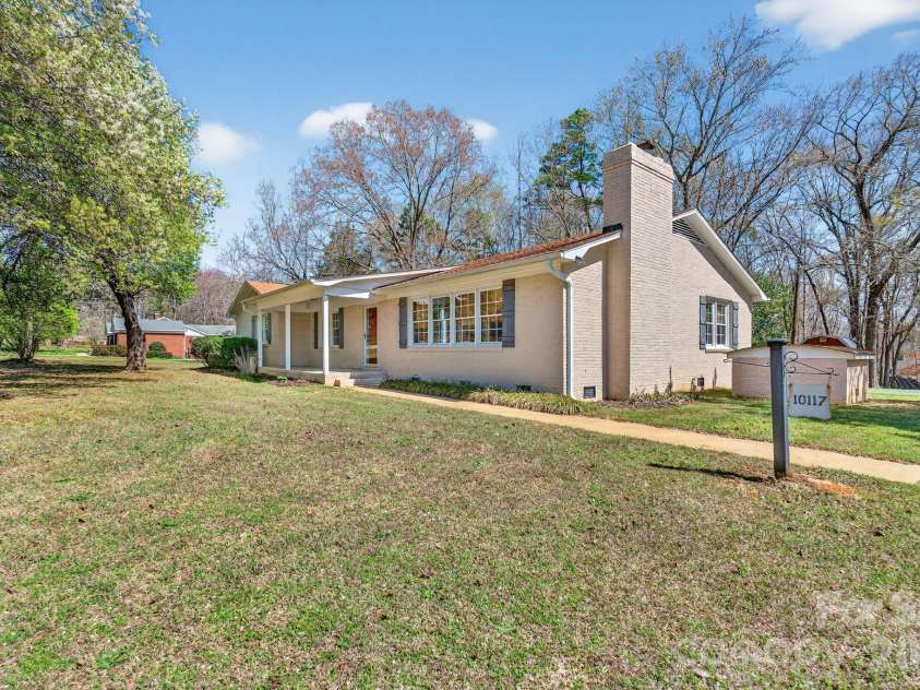 10117 Lancaster Highway, Waxhaw, NC 28173.  MLS# CAR4366573, YatesRealty ID 12872. 