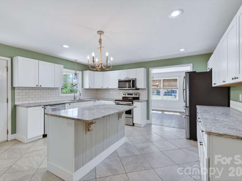 10117 Lancaster Highway, Waxhaw, NC 28173.  MLS# CAR4366573, YatesRealty ID 12872. 