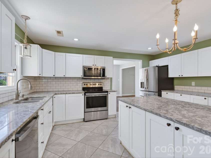 10117 Lancaster Highway, Waxhaw, NC 28173.  MLS# CAR4366573, YatesRealty ID 12872. 
