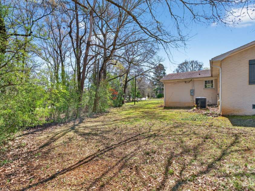 10117 Lancaster Highway, Waxhaw, NC 28173.  MLS# CAR4366573, YatesRealty ID 12872. 
