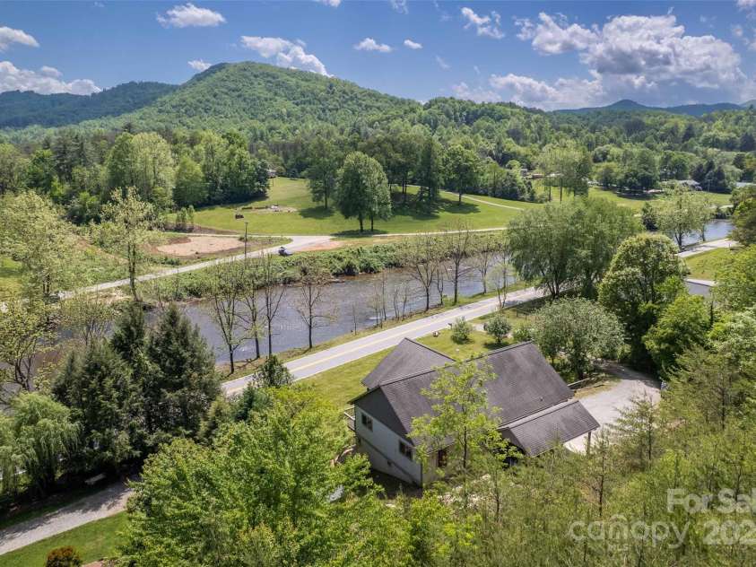 980 South River Road, Sylva, NC 28779.  MLS# CAR4256490, YatesRealty ID 12872. 