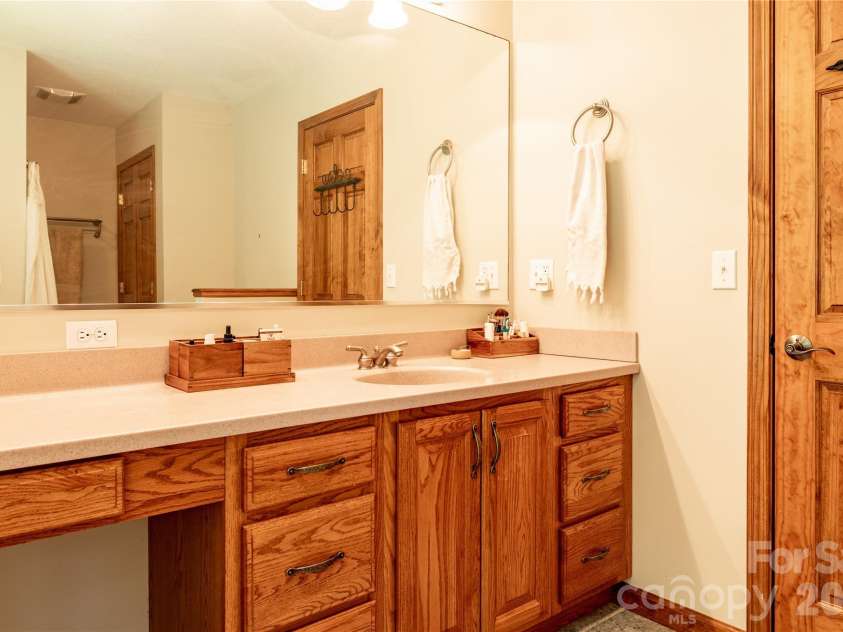 226 Wildcat Mountain Trail, Sylva, NC 28779.  MLS# CAR4284312, YatesRealty ID 12873. Bathroom with spacious countertop