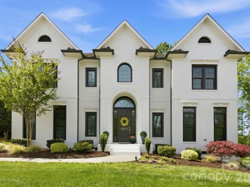 26211 Camden Woods Drive, Fort Mill, SC 29707.  MLS# CAR4368420, YatesRealty ID 12874. 