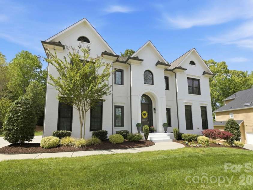 26211 Camden Woods Drive, Fort Mill, SC 29707.  MLS# CAR4368420, YatesRealty ID 12874. 