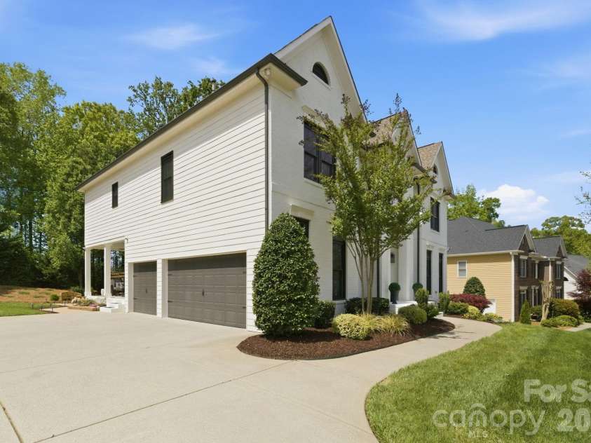 26211 Camden Woods Drive, Fort Mill, SC 29707.  MLS# CAR4368420, YatesRealty ID 12874. 