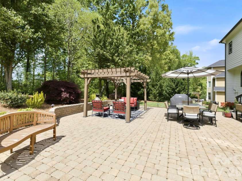26211 Camden Woods Drive, Fort Mill, SC 29707.  MLS# CAR4368420, YatesRealty ID 12874. 