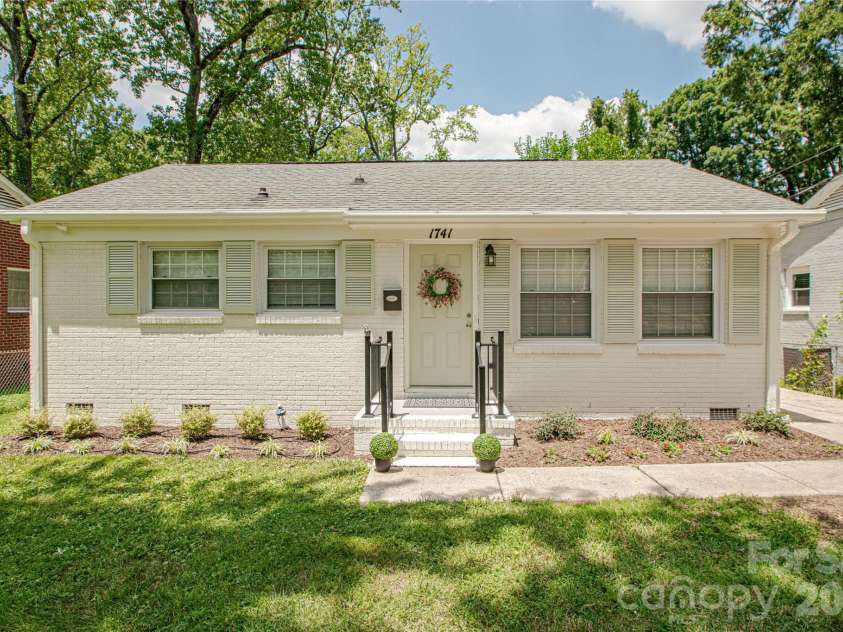 1741 Dallas Avenue, Charlotte, NC 28205.  MLS# CAR4320346, YatesRealty ID 12875. 