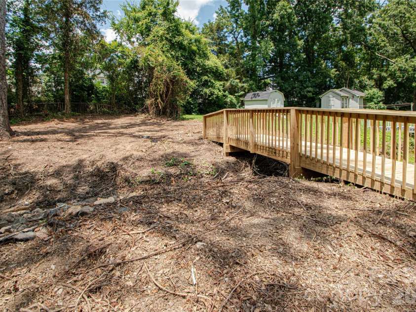 1741 Dallas Avenue, Charlotte, NC 28205.  MLS# CAR4320346, YatesRealty ID 12875. 