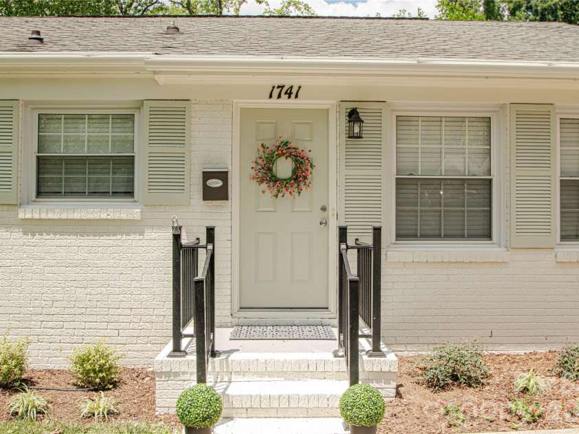 1741 Dallas Avenue, Charlotte, NC 28205.  MLS# CAR4320346, YatesRealty ID 12875. 