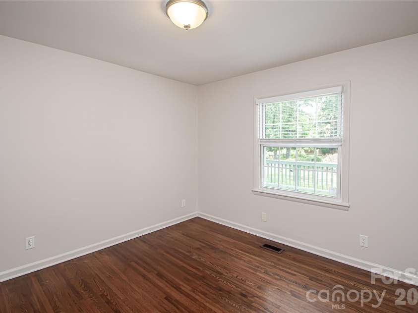 1741 Dallas Avenue, Charlotte, NC 28205.  MLS# CAR4320346, YatesRealty ID 12875. 