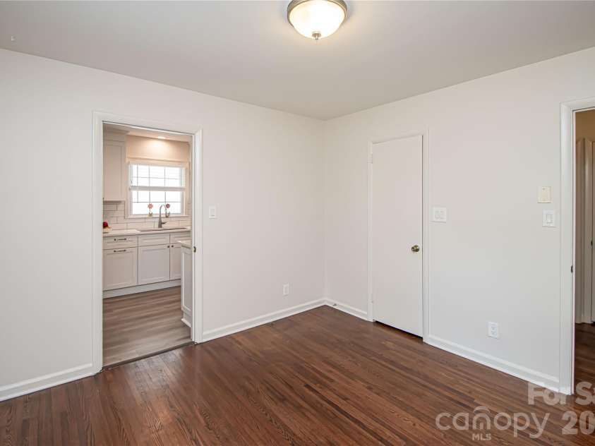 1741 Dallas Avenue, Charlotte, NC 28205.  MLS# CAR4320346, YatesRealty ID 12875. 