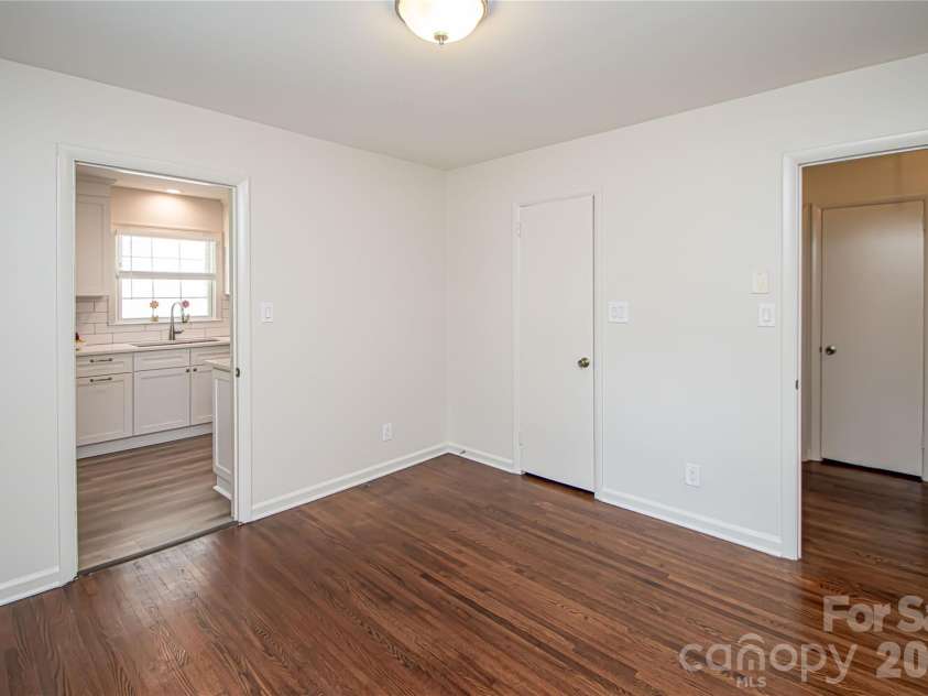 1741 Dallas Avenue, Charlotte, NC 28205.  MLS# CAR4320346, YatesRealty ID 12875. 