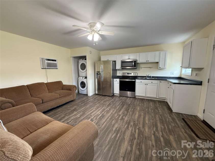 108 Scott Street, Morganton, NC 28655.  MLS# CAR4368965, YatesRealty ID 12877. 
