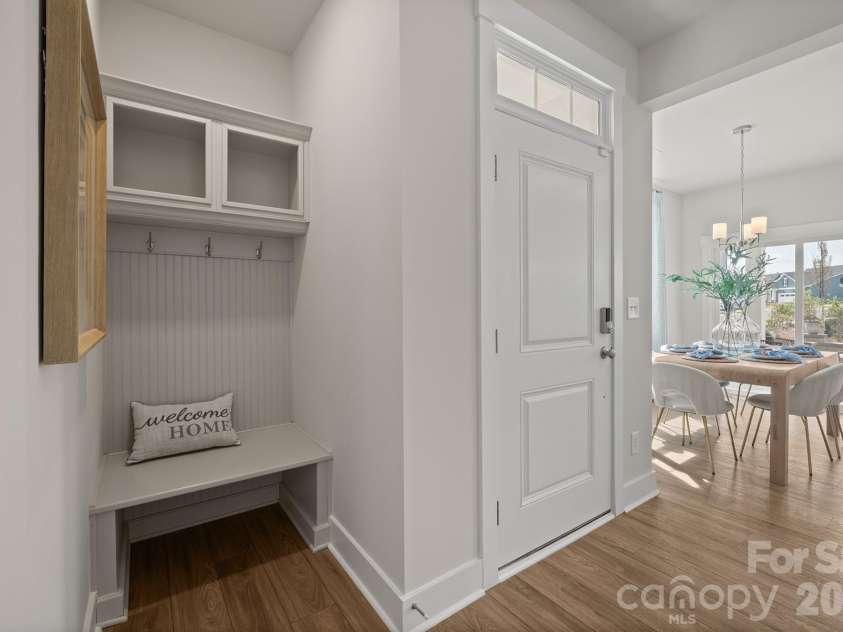 9721 Munsing Drive, Charlotte, NC 28269.  MLS# CAR4357929, YatesRealty ID 12879. 
