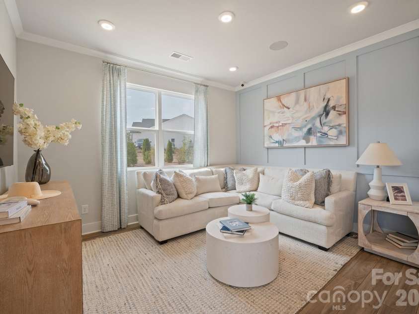 9721 Munsing Drive, Charlotte, NC 28269.  MLS# CAR4357929, YatesRealty ID 12879. 