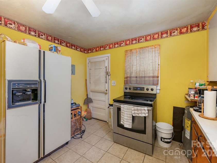 2740 Dogwood Avenue, Charlotte, NC 28206.  MLS# CAR4122087, YatesRealty ID 1288. 