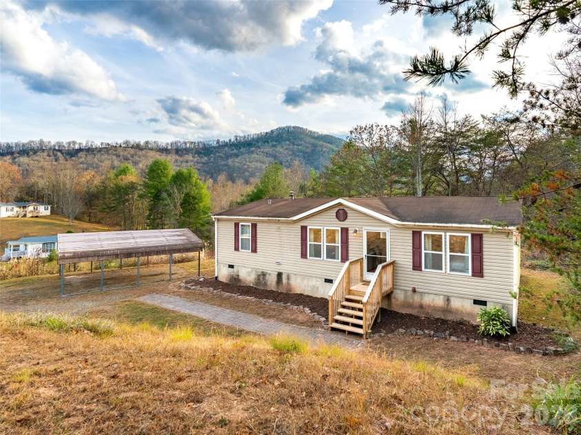 46 Misty Ridge Lane, Leicester, NC 28748.  MLS# CAR4323129, YatesRealty ID 1288. 