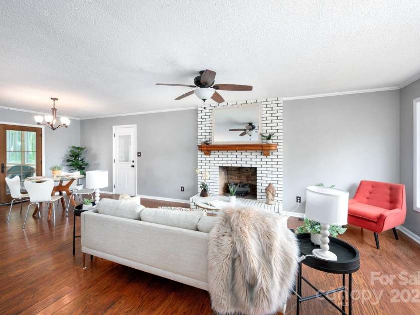 1572 Alexander Road, Leicester, NC 28748.  MLS# CAR4252081, YatesRealty ID 12882. Light and Bright Living Area