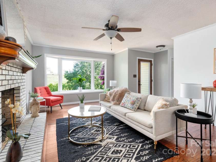 1572 Alexander Road, Leicester, NC 28748.  MLS# CAR4252081, YatesRealty ID 12882. Living Room