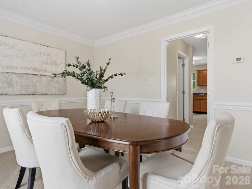 3129 Crescent Knoll Drive, Matthews, NC 28105.  MLS# CAR4367980, YatesRealty ID 12882. 