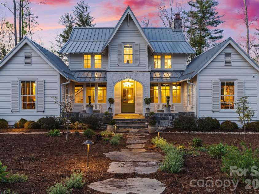 97 Emerald Necklace Drive, Asheville, NC 28803.  MLS# CAR4369106, YatesRealty ID 12883. Low Voltage Landscape Lighting