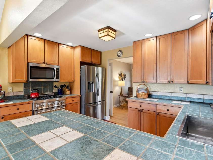 316 Wilson Avenue, Swannanoa, NC 28778.  MLS# CAR4361126, YatesRealty ID 12884. 