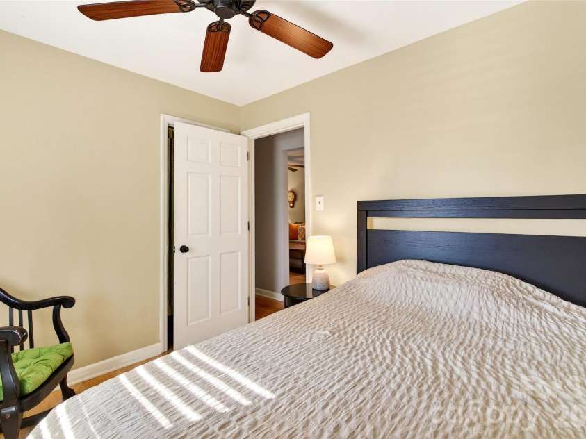 316 Wilson Avenue, Swannanoa, NC 28778.  MLS# CAR4361126, YatesRealty ID 12884. 