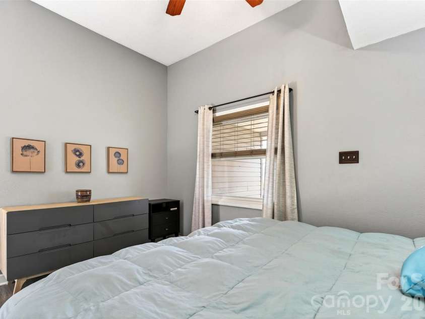316 Wilson Avenue, Swannanoa, NC 28778.  MLS# CAR4361126, YatesRealty ID 12884. 