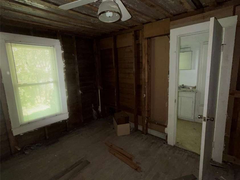 512 Ford Street, Kannapolis, NC 28083.  MLS# CAR4370416, YatesRealty ID 12885. 
