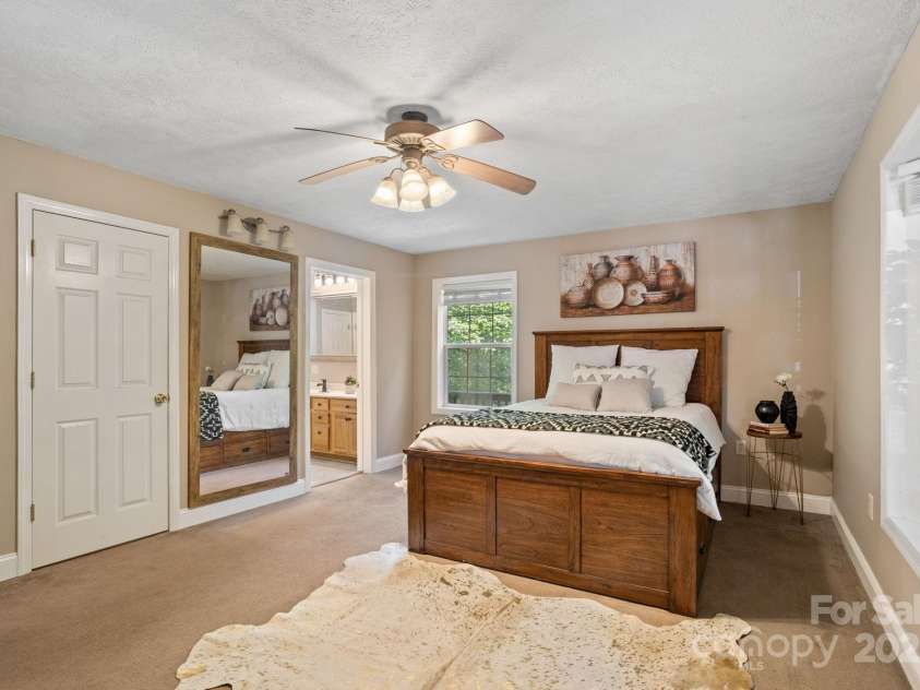 55 Vintage Road, Candler, NC 28715.  MLS# CAR4296951, YatesRealty ID 12885. 