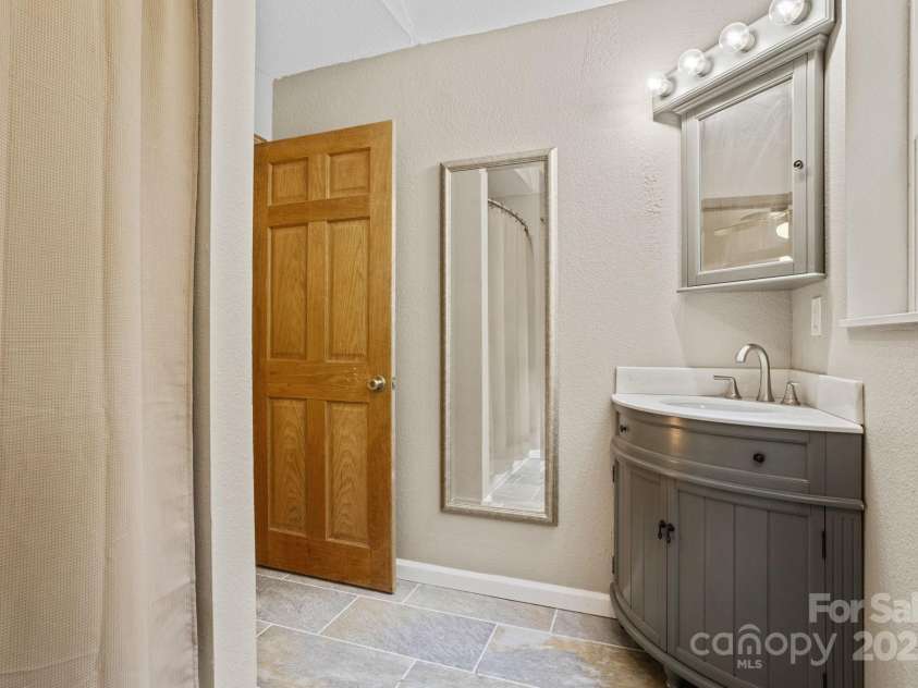 55 Vintage Road, Candler, NC 28715.  MLS# CAR4296951, YatesRealty ID 12885. 