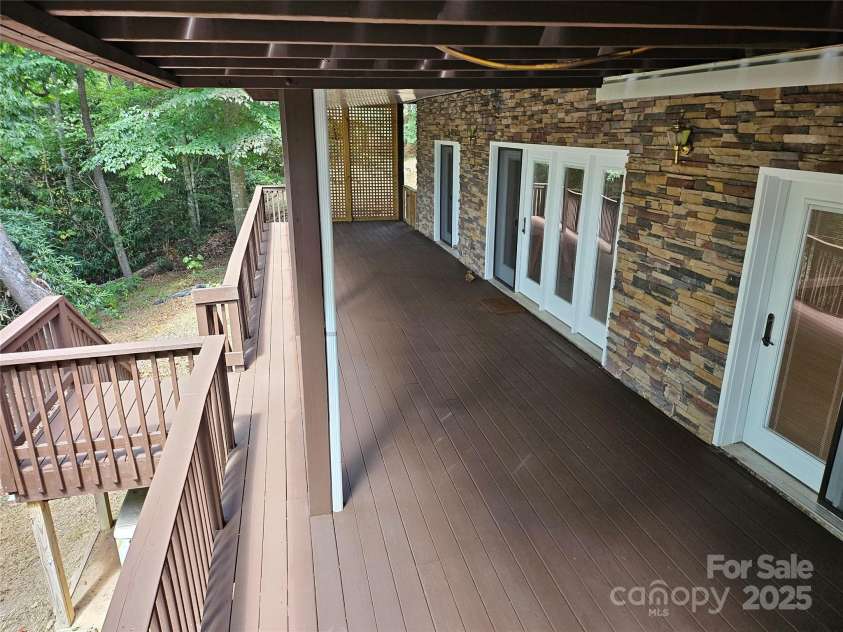 55 Vintage Road, Candler, NC 28715.  MLS# CAR4296951, YatesRealty ID 12885. 