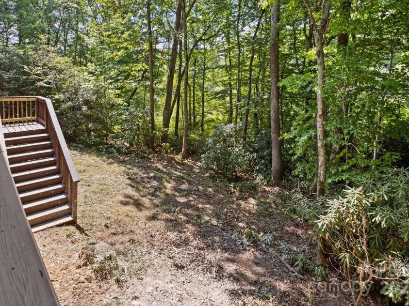 55 Vintage Road, Candler, NC 28715.  MLS# CAR4296951, YatesRealty ID 12885. 