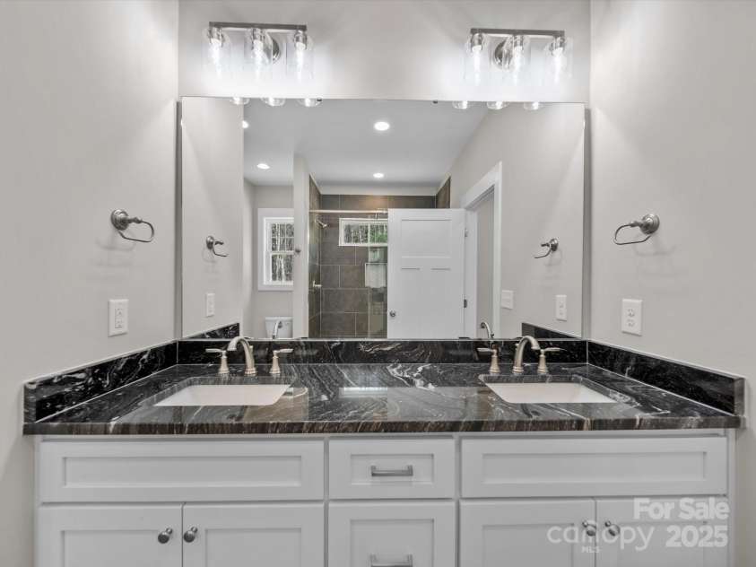 297 Barr Link Road, Mount Pleasant, NC 28124.  MLS# CAR4243604, YatesRealty ID 12887. Primary Bathroom
