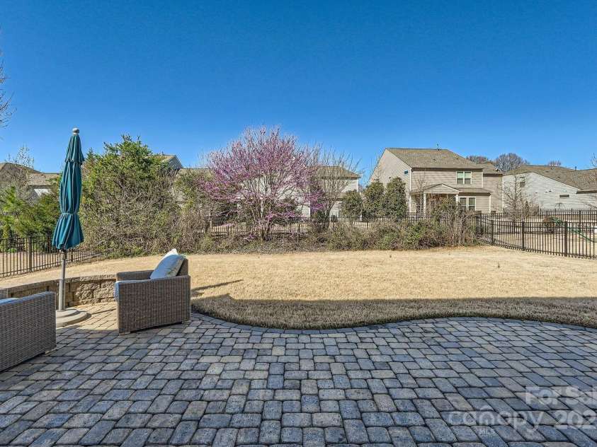 15317 Colonial Park Drive, Huntersville, NC 28078.  MLS# CAR4235256, YatesRealty ID 12888. 