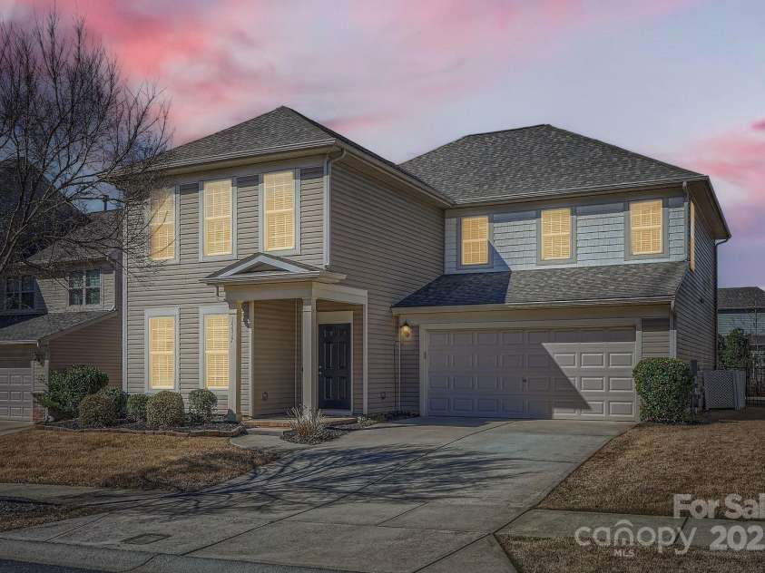15317 Colonial Park Drive, Huntersville, NC 28078.  MLS# CAR4235256, YatesRealty ID 12888. Welcome to 15317 Colonial Park Drive!