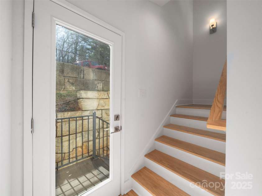 55 Skyvue Court, Saluda, NC 28773.  MLS# CAR4030712, YatesRealty ID 12889. 