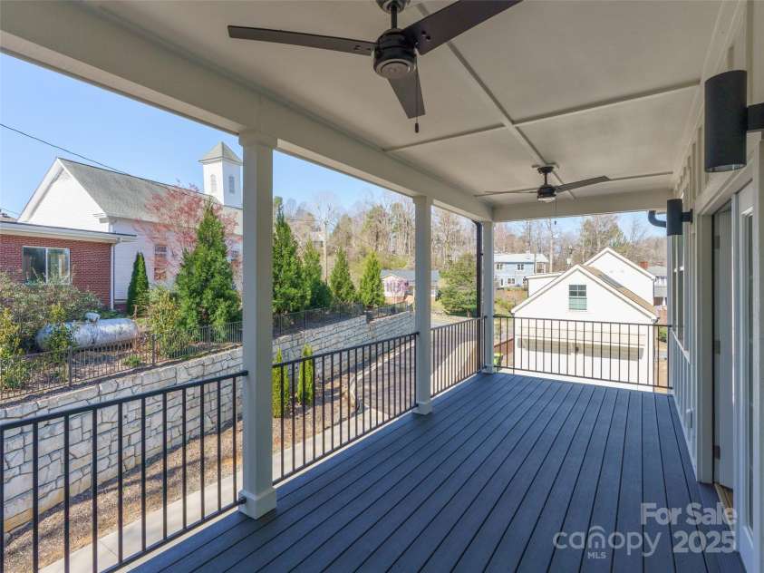 55 Skyvue Court, Saluda, NC 28773.  MLS# CAR4030712, YatesRealty ID 12889. 