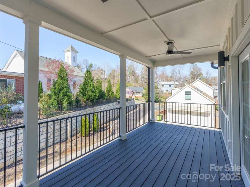 55 Skyvue Court, Saluda, NC 28773.  MLS# CAR4030712, YatesRealty ID 12889. 