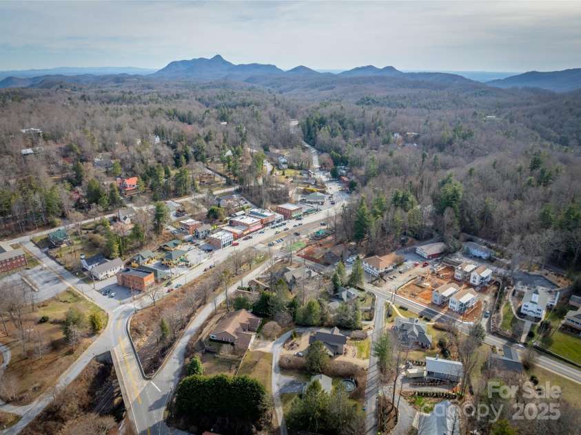 55 Skyvue Court, Saluda, NC 28773.  MLS# CAR4030712, YatesRealty ID 12889. 