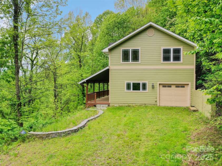 572 Multiflora Way, Waynesville, NC 28785.  MLS# CAR4258537, YatesRealty ID 12889. 