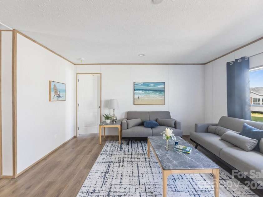 229 Sailwinds Road, Mooresville, NC 28115.  MLS# CAR4194324, YatesRealty ID 1289. 