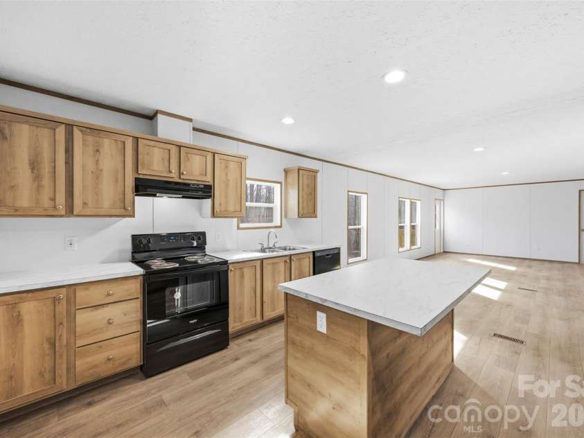 229 Sailwinds Road, Mooresville, NC 28115.  MLS# CAR4194324, YatesRealty ID 1289. 