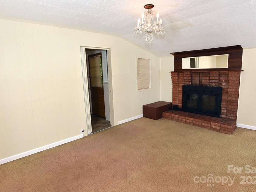 709 Sunset Drive, Salisbury, NC 28147.  MLS# CAR4258439, YatesRealty ID 1289. 