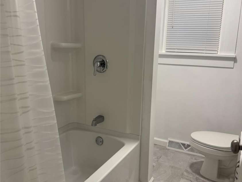 709 Sunset Drive, Salisbury, NC 28147.  MLS# CAR4258439, YatesRealty ID 1289. 