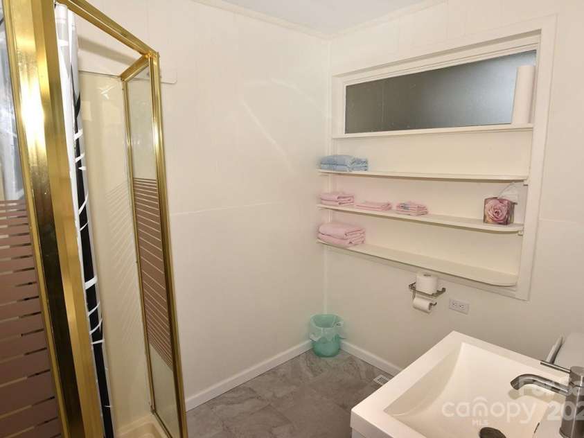 709 Sunset Drive, Salisbury, NC 28147.  MLS# CAR4258439, YatesRealty ID 1289. 