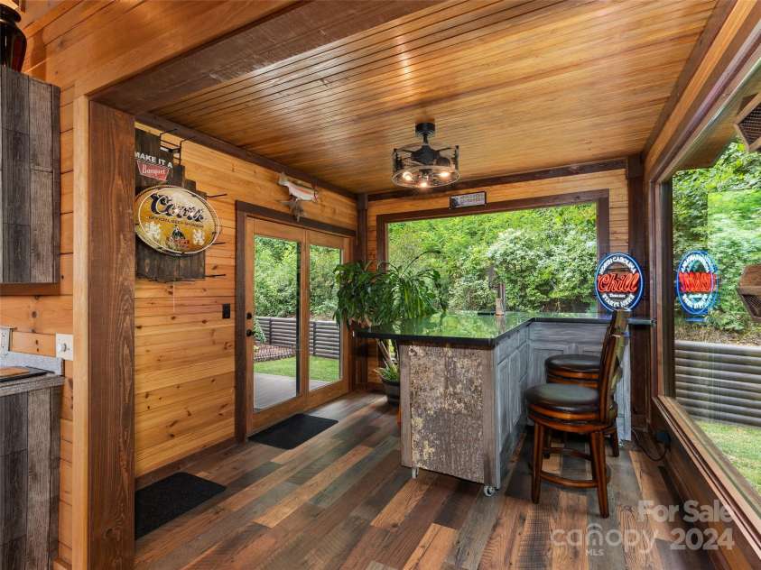 80 Austins Trail, Canton, NC 28716.  MLS# CAR4176412, YatesRealty ID 1289. 