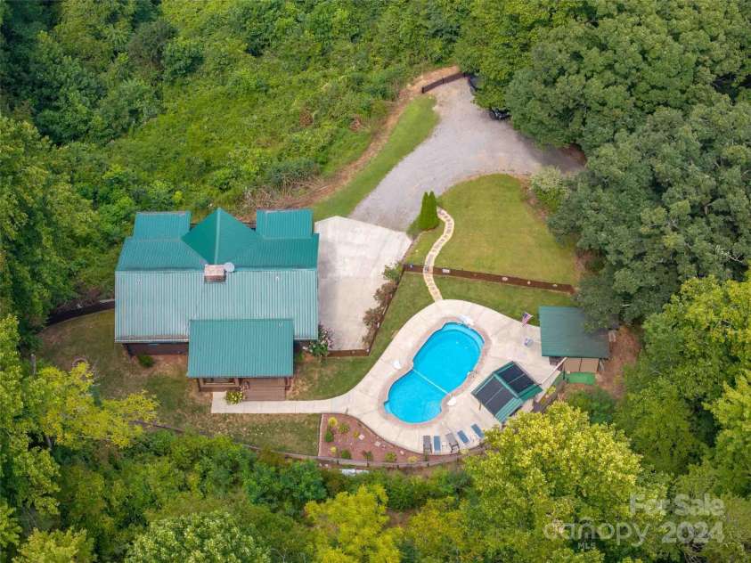 80 Austins Trail, Canton, NC 28716.  MLS# CAR4176412, YatesRealty ID 1289. 