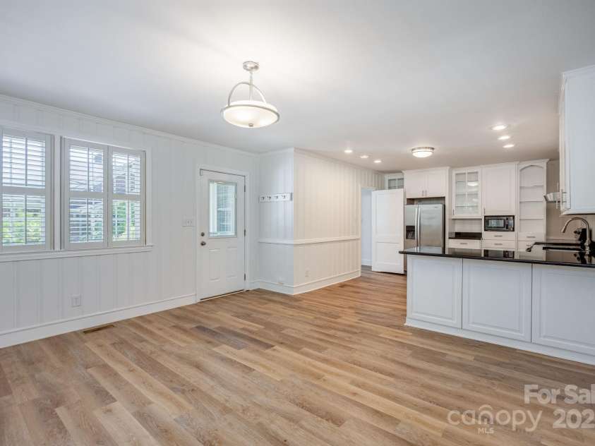 402 Hudson Street, Winnsboro, SC 29180.  MLS# CAR4248158, YatesRealty ID 12891. 